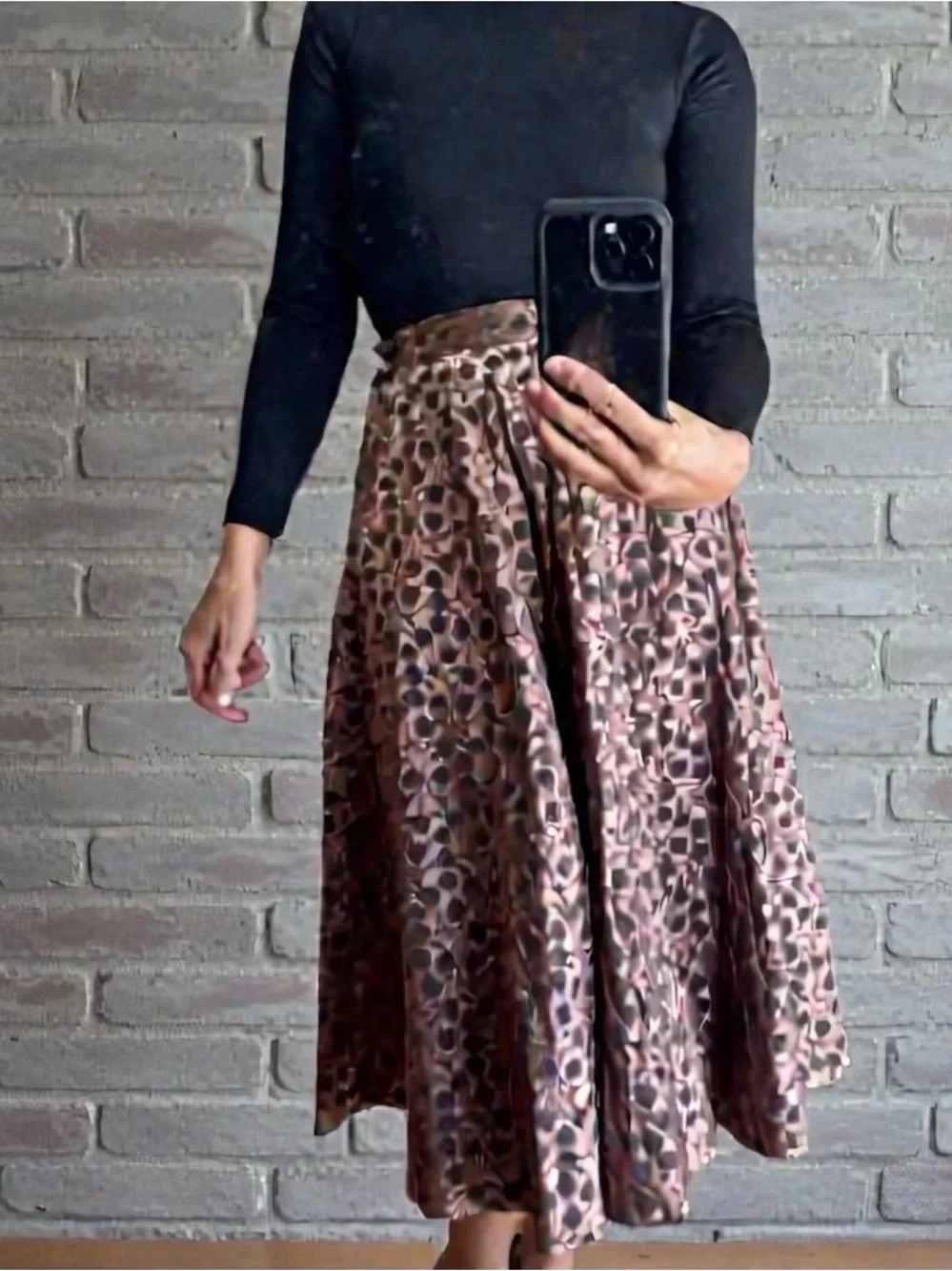 1950’s Vintage Floral Jacquard A-Line Circle Skirt - Rose Brown Cherry Print